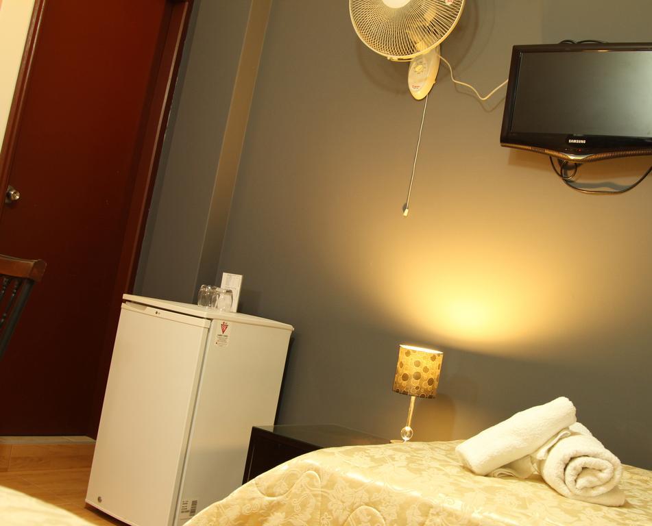 Hotel Vanetom Чиклайо Номер фото